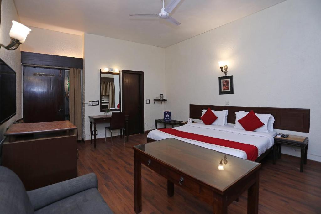 Нью-Дели: Collection O 1219 Hamilton Hotel