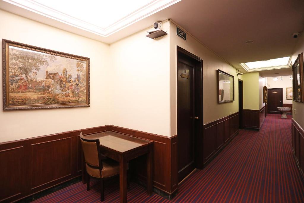 Нью-Дели: Collection O 1219 Hamilton Hotel