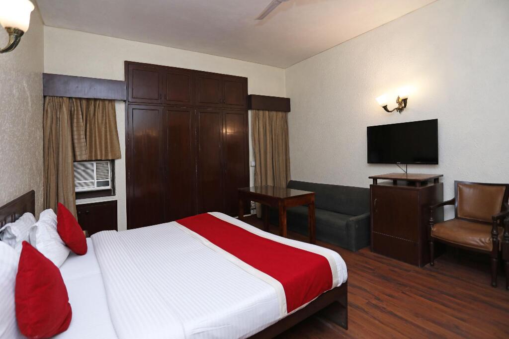 Нью-Дели: Collection O 1219 Hamilton Hotel
