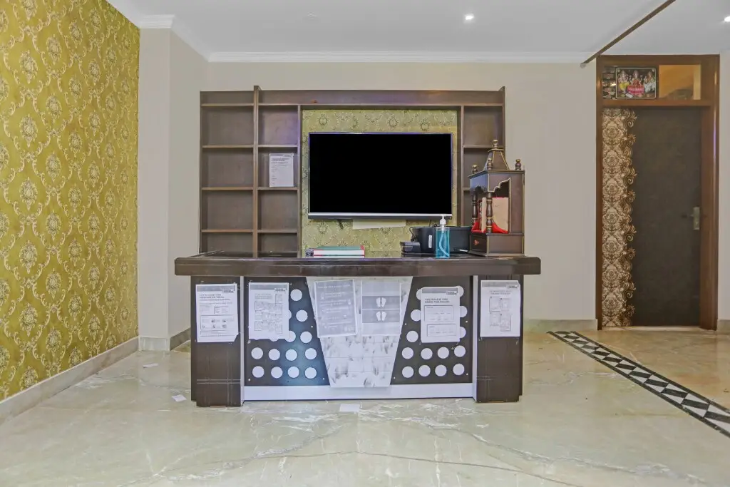 Нойда: Collection O O 82851 Shubham Residency-moca