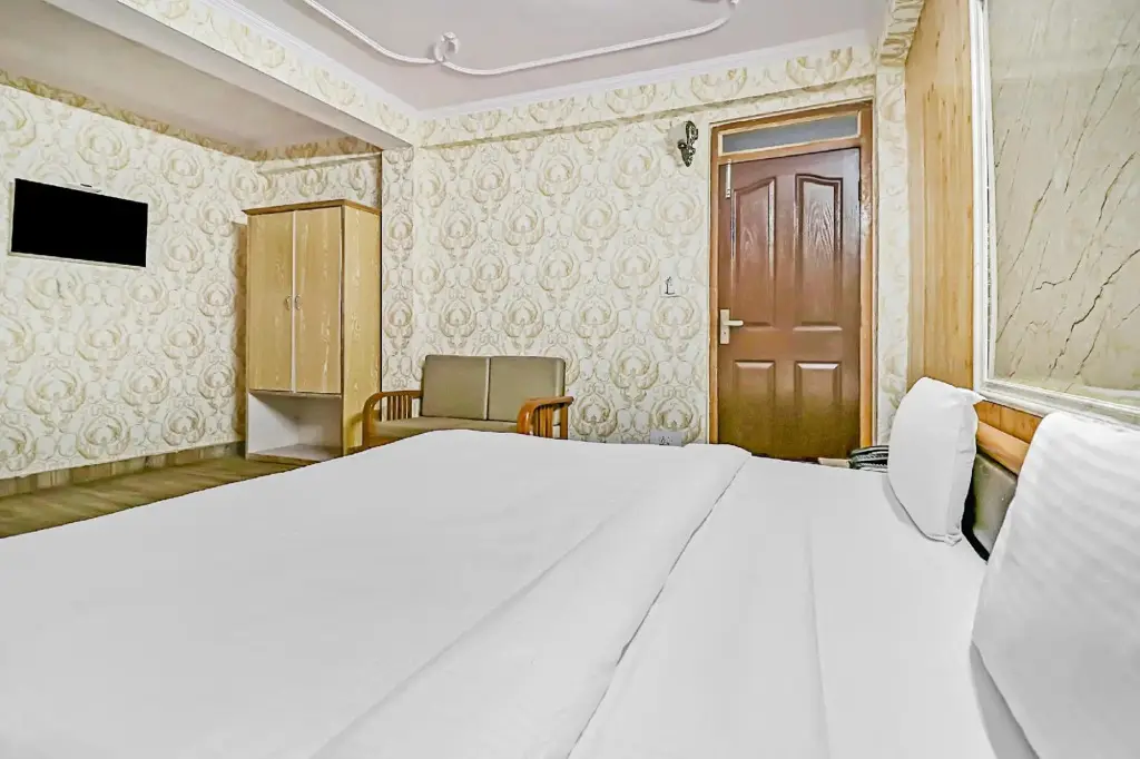 Шимла: Collection O 83430 Hotel Sanjauli Inn