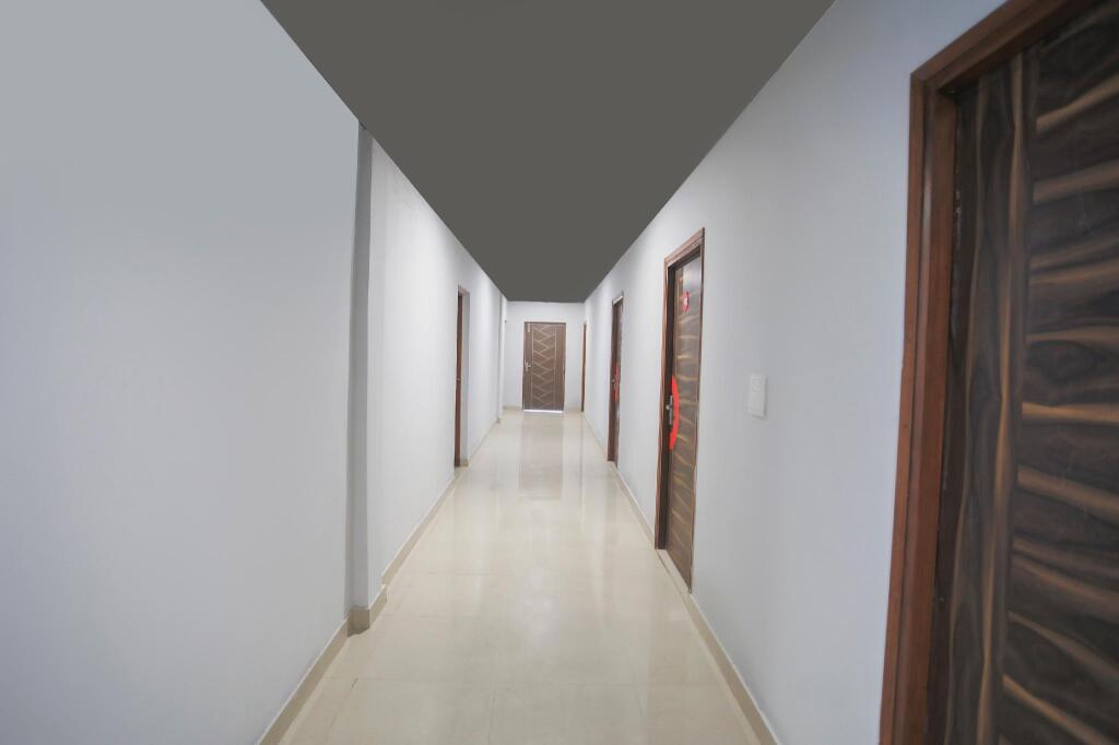 OYO Townhouse 589 Hotel Diamond View — фото 1