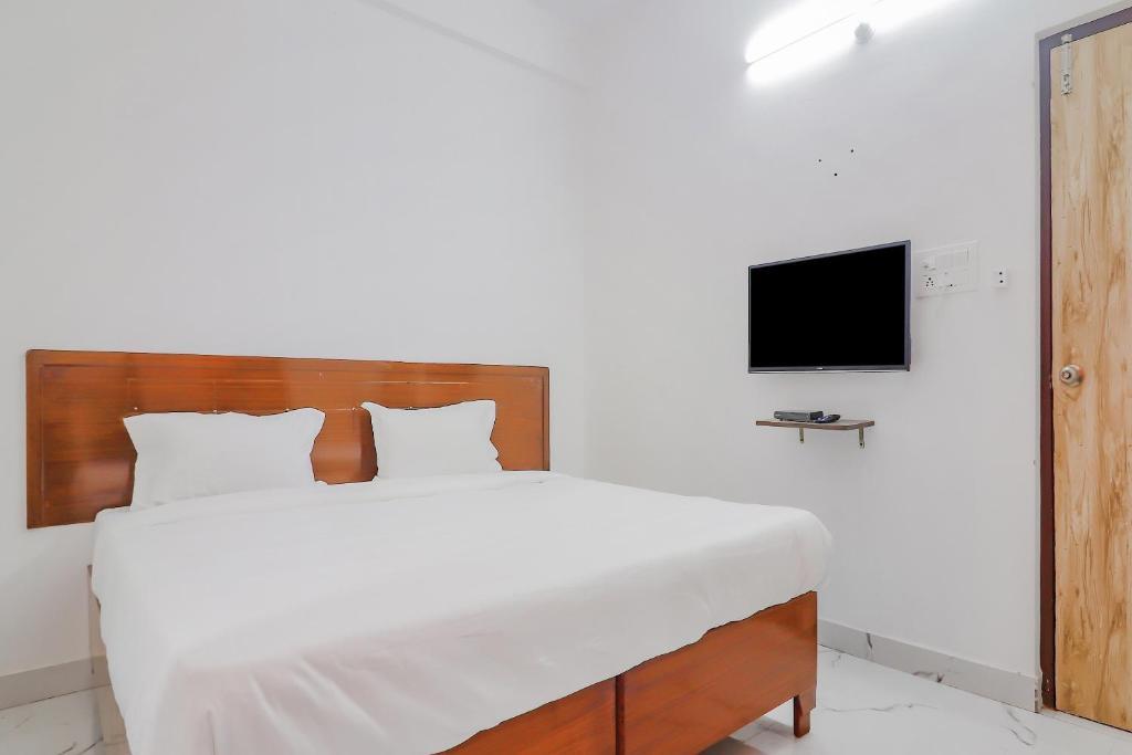 Хидерабад: Collection O 80718 Greenland Hotel Kondapur