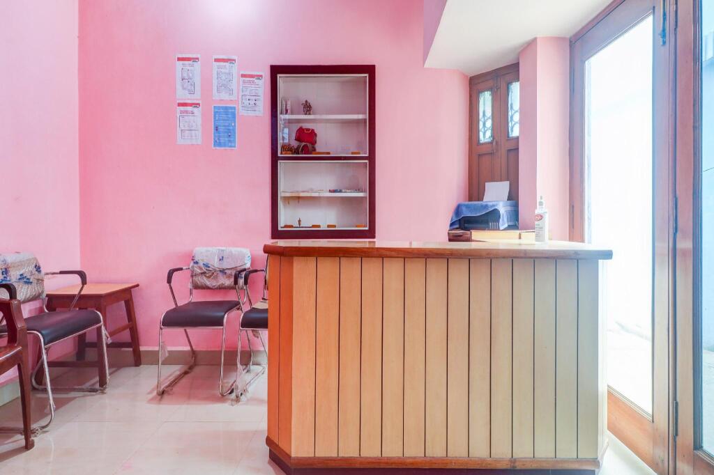 Деогхар: SPOT ON 79936 Shivaye Rest House