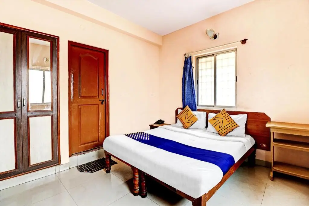 Бангалор: SPOT ON 80454 Janapriya Lodge