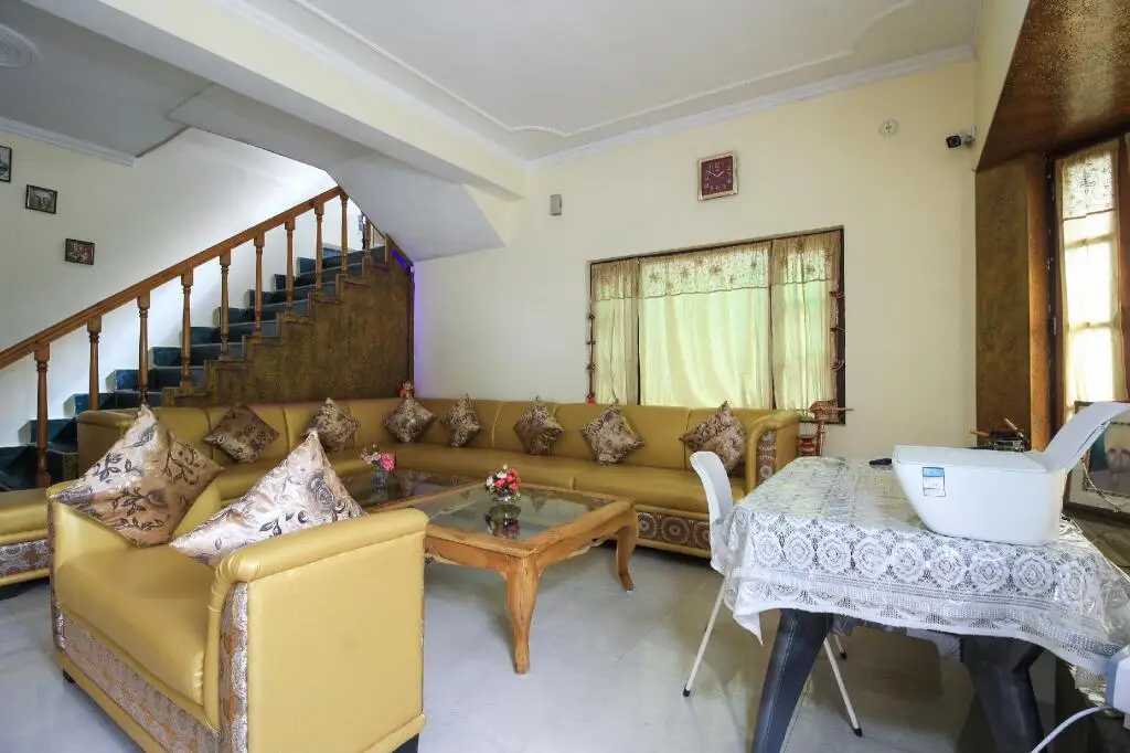 Наинитал: OYO 62255 Drishti Cottage