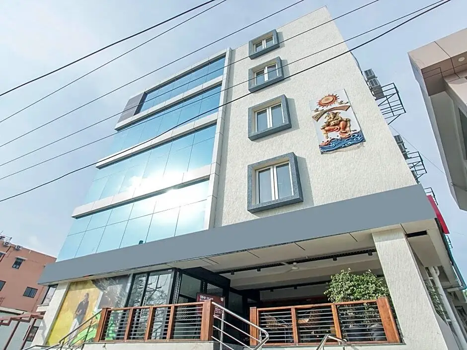 Super OYO Capital O 3 Square Near Sri Amruth Chithra Mandira — фото 1