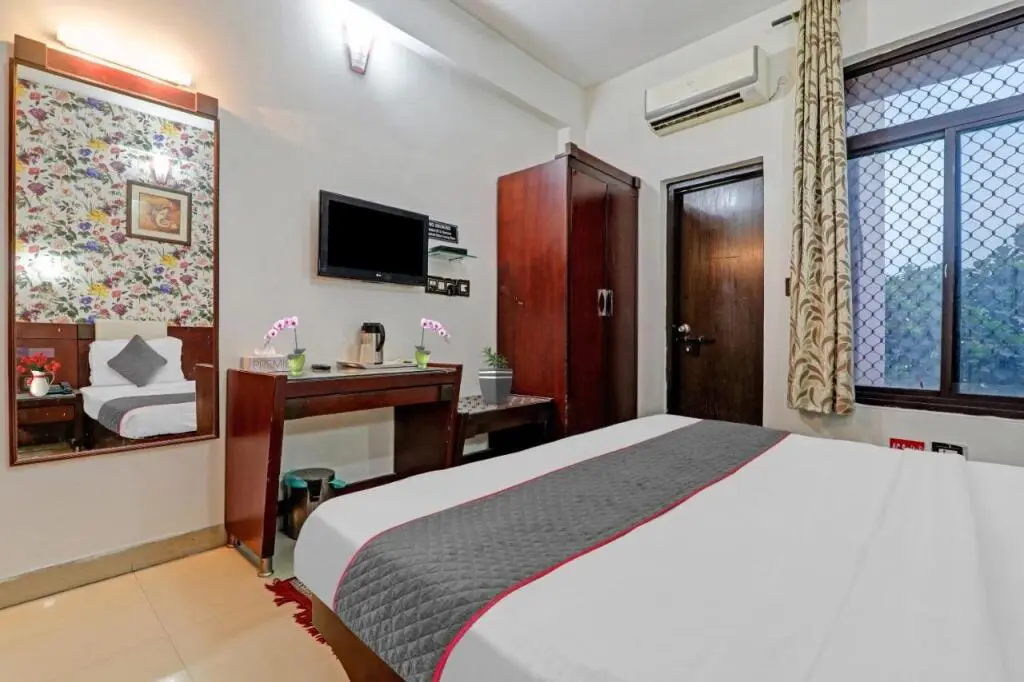 Лакхнау: Townhouse Jalsa Resort