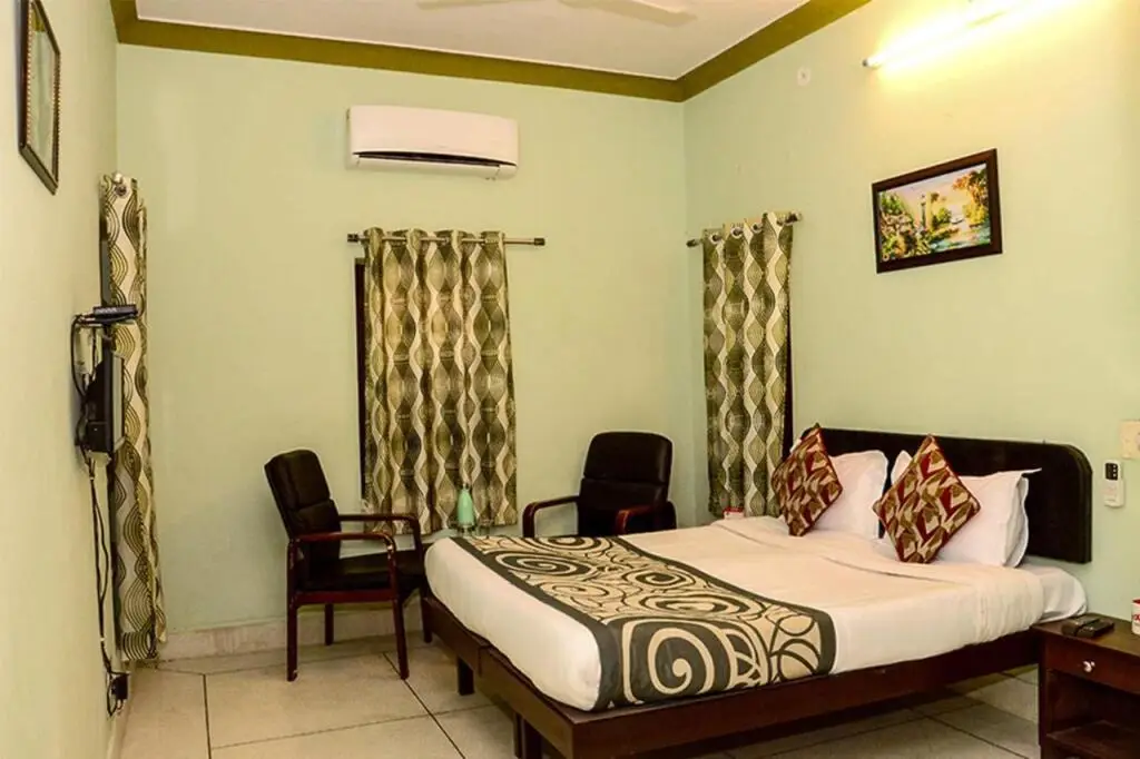 Джодхпур: Collection O 4255 Day Night Guest House and Restaurant