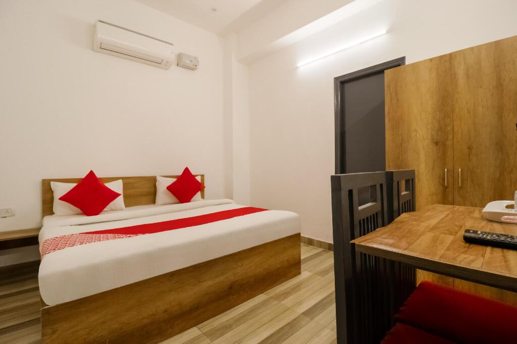 Нью-Дели: Oyo (73570) Discovery Inn