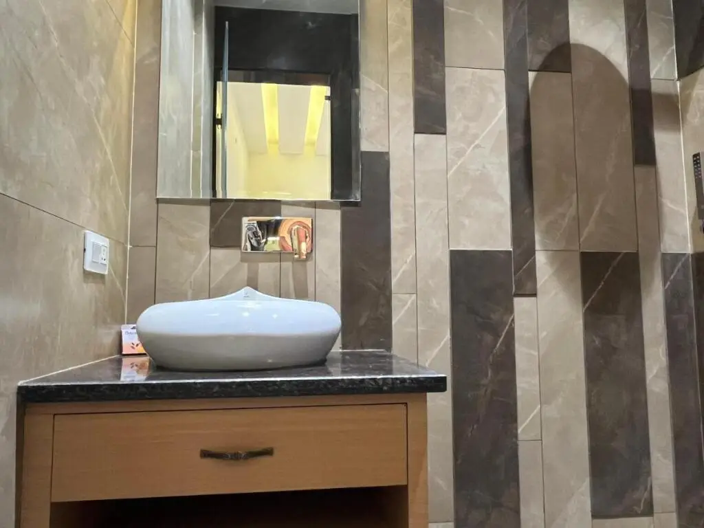 Perfect Stayz Premium - Hotel Sehdev Near Golden Temple — фото 1
