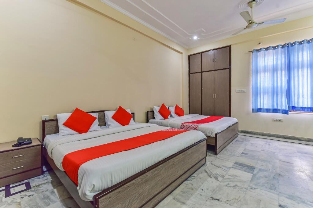 Джайпур: OYO 79437 Hotel S R