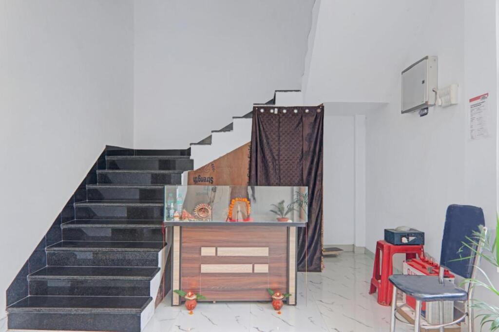Варанаси: OYO 79580 The Pal's Residency