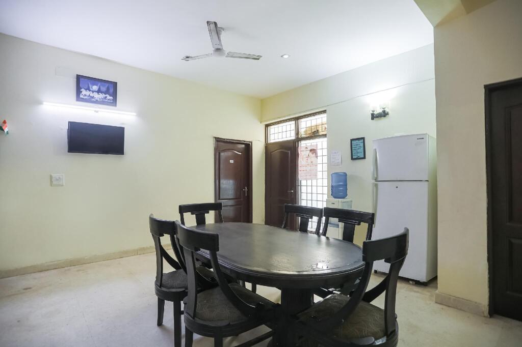 Гуруграм: OYO 80673 Omi Guest House