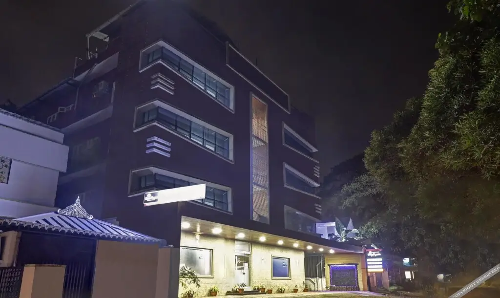 Treebo Thoduvas Star Plaza Cochin Airport — фото 1