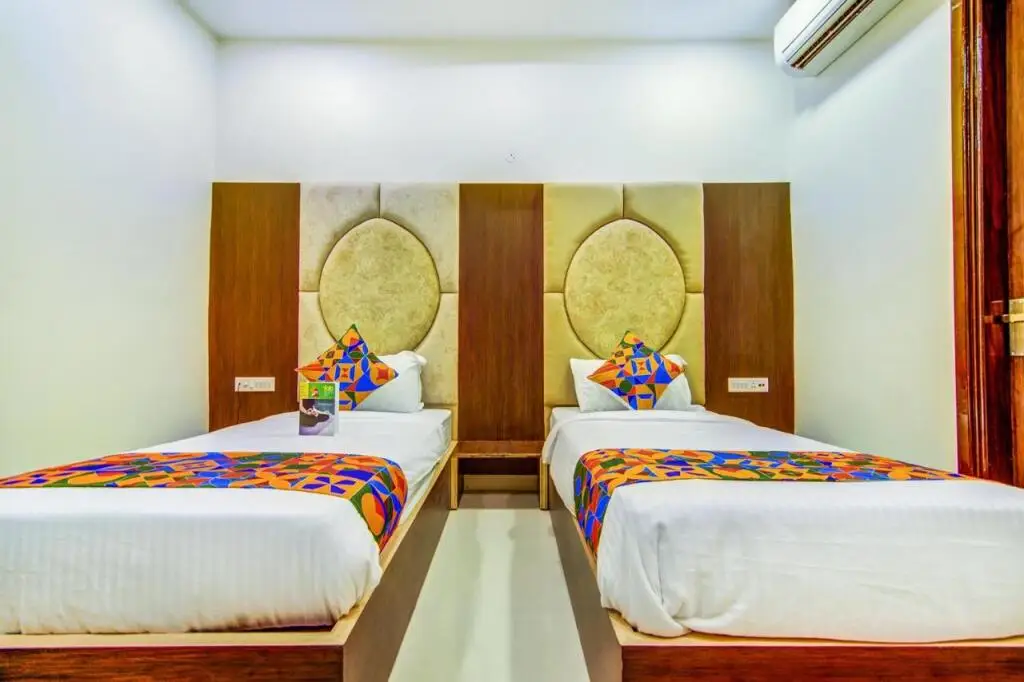 Амритсар: FabHotel Nayyar Inn II