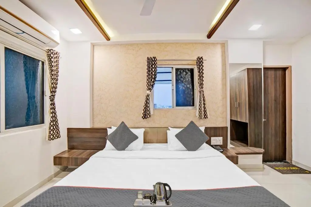 Вадодара: OYO Townhouse 724 Hotel Tulip