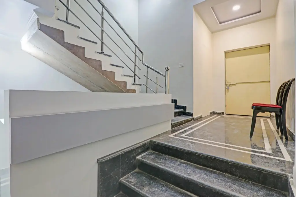 Лакхнау: Capital O 85097 Hotel KPR Inn
