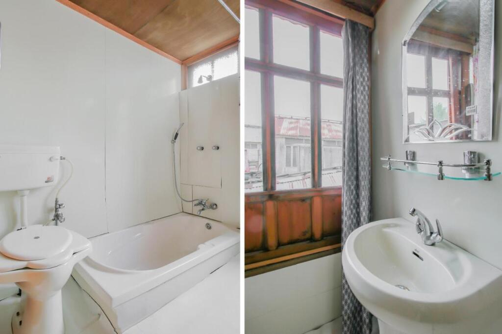 Шринагар: OYO 81523 Noor Palace Group Of Houseboats