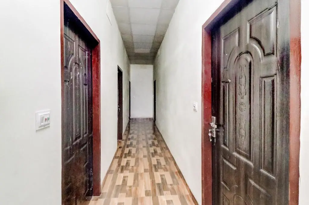 Алипур: OYO Flagship 81985 Hotel Yogi