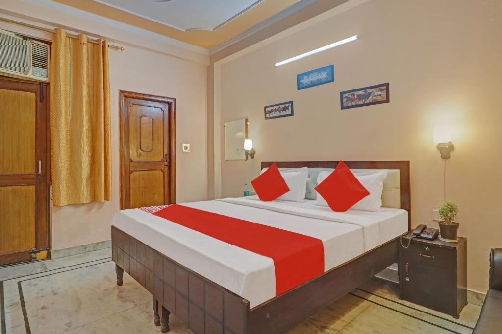 Газиабад: OYO Flagship 82808 Abut Guest House