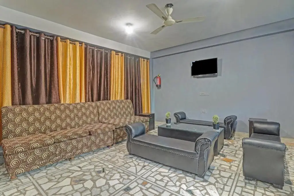 Газиабад: OYO Flagship 82808 Abut Guest House