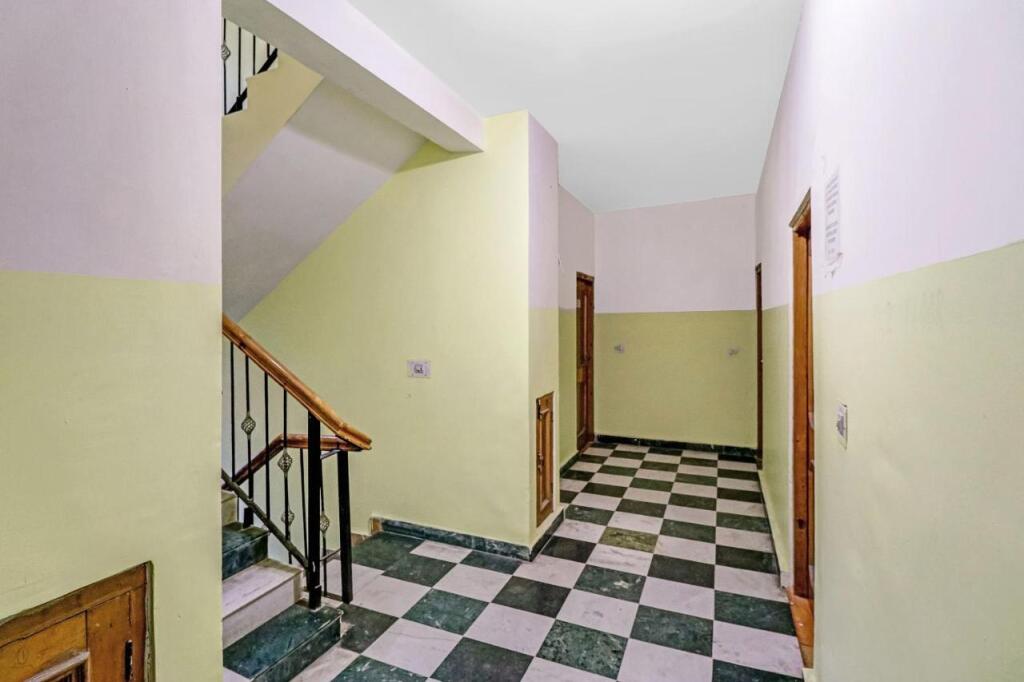 Манали: OYO 84411 G K Guest House