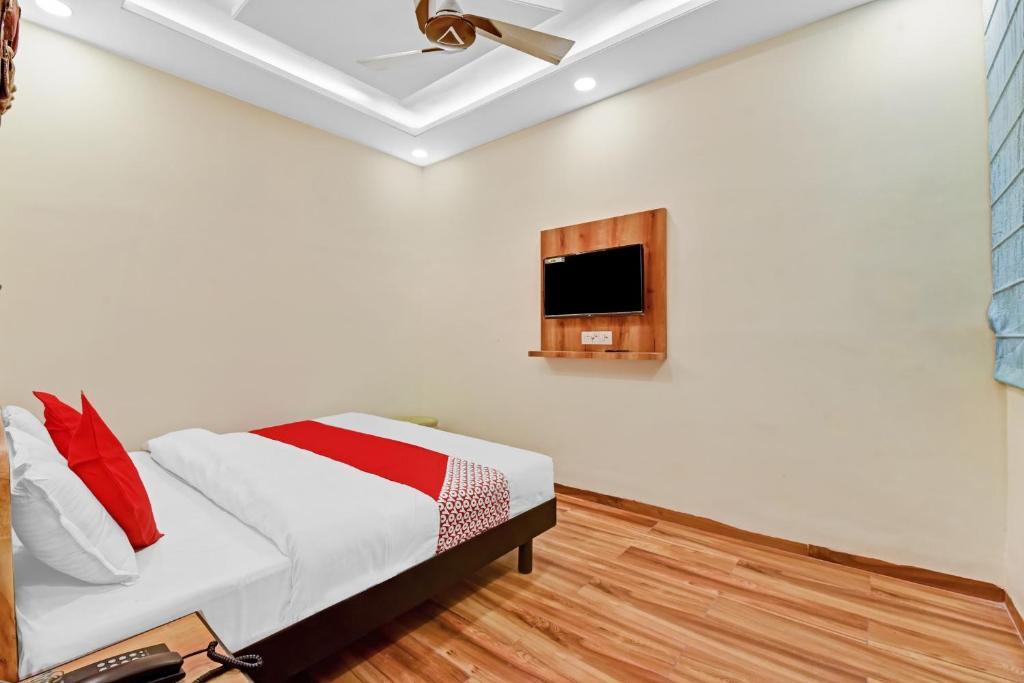 Джайпур: OYO 85258 Blooming Beds prime