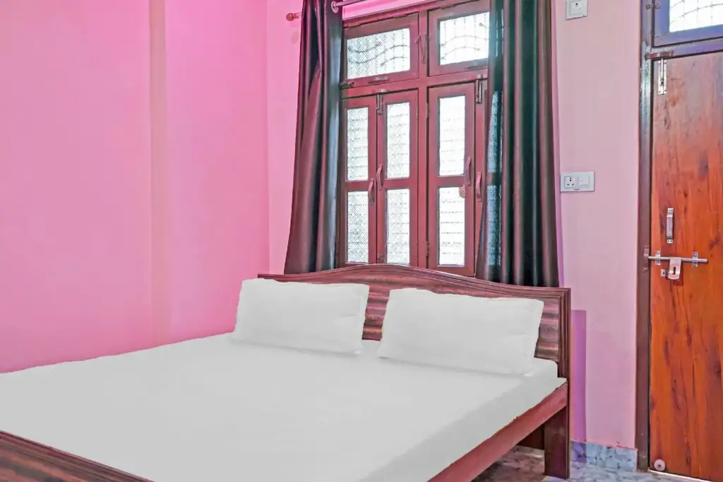 Найни: OYO 85570 Hotel Krishna