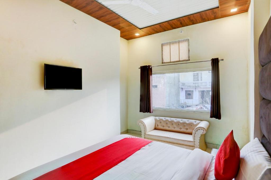 Мератх: OYO 86157 Hotel Haveli Inn