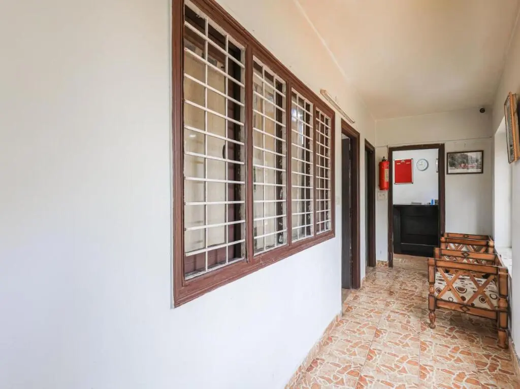 Наинитал: OYO Flagship 86242 Aum Hotel