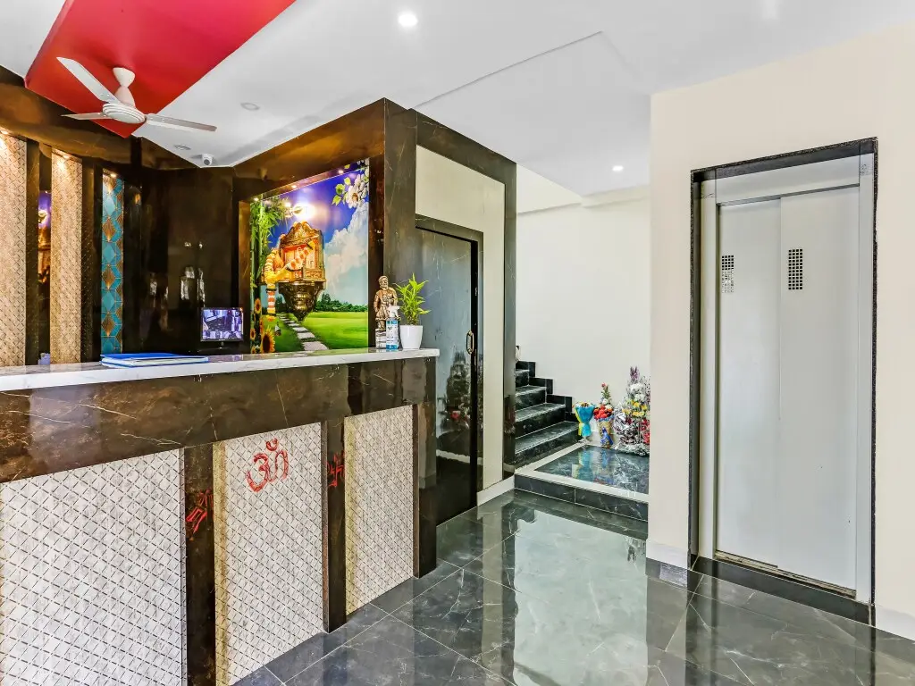 Нави-Мумбай: Capital O 86316 Hotel Geeta Palace