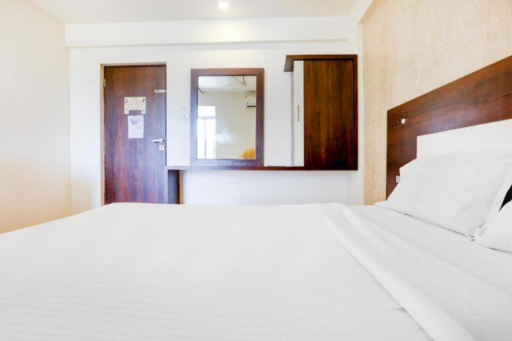 Тхане: Capital O 87144 Vijay Residency