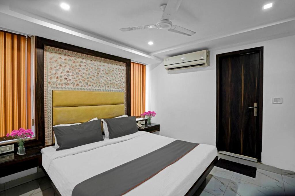 Нью-Дели: Capital O 88320 Hotel Grand Stays