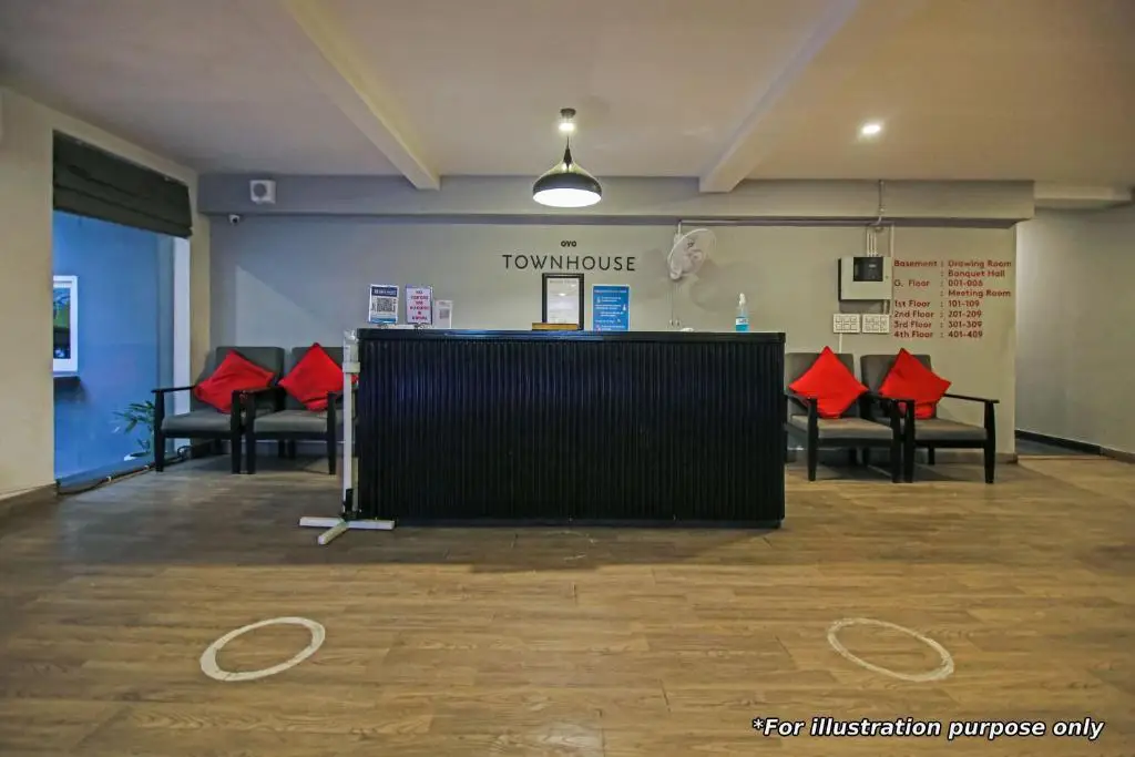 Индаур: OYO 81349 Townhouse Friends Inn