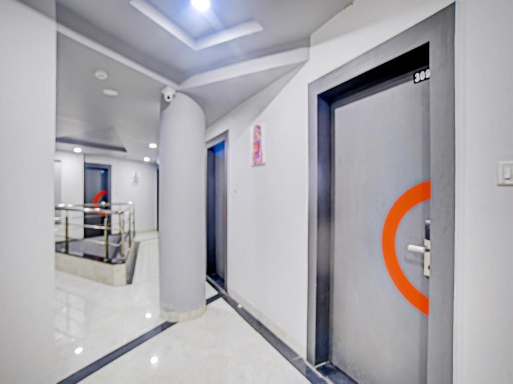Индаур: OYO 81349 Townhouse Friends Inn