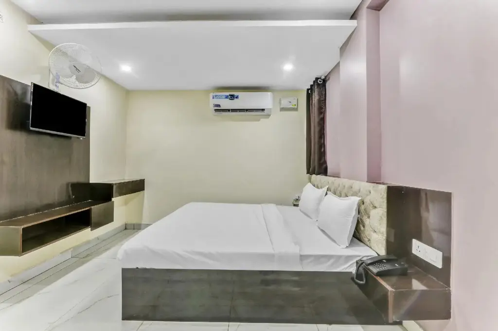 Лакхнау: Collection O 85387 Holidays Inn