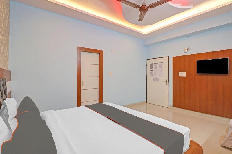 Алипур: Capital O 84646 Hotel Sonipat Residency