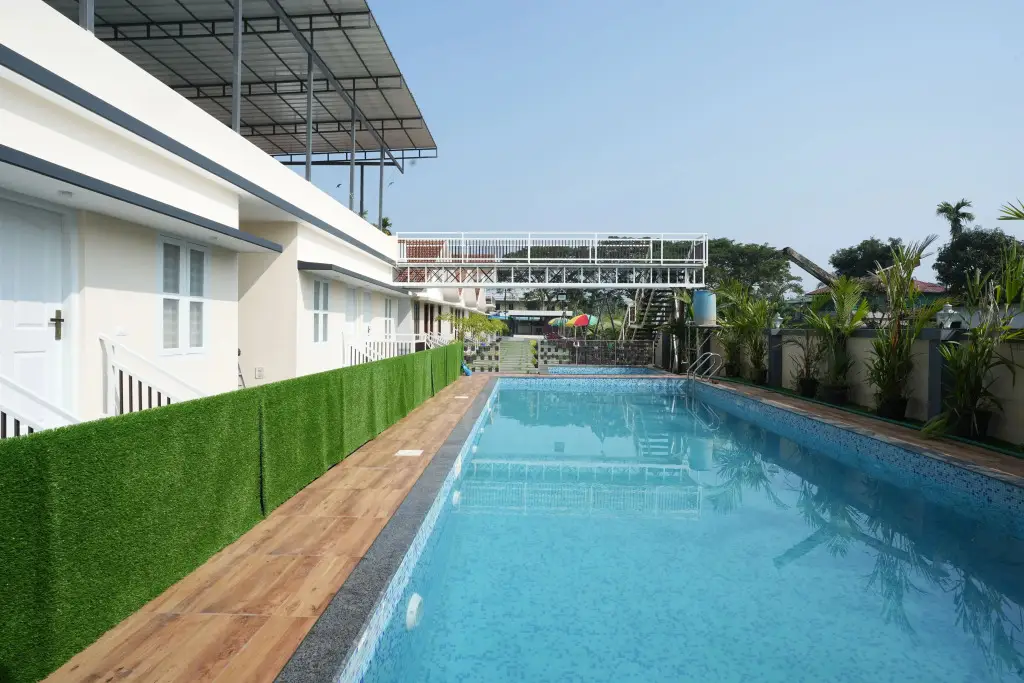 Аллеппи: Lakeway Resorts