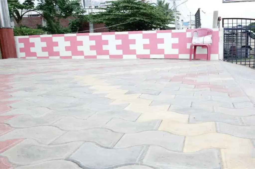 Алюр: Shreevara Residency