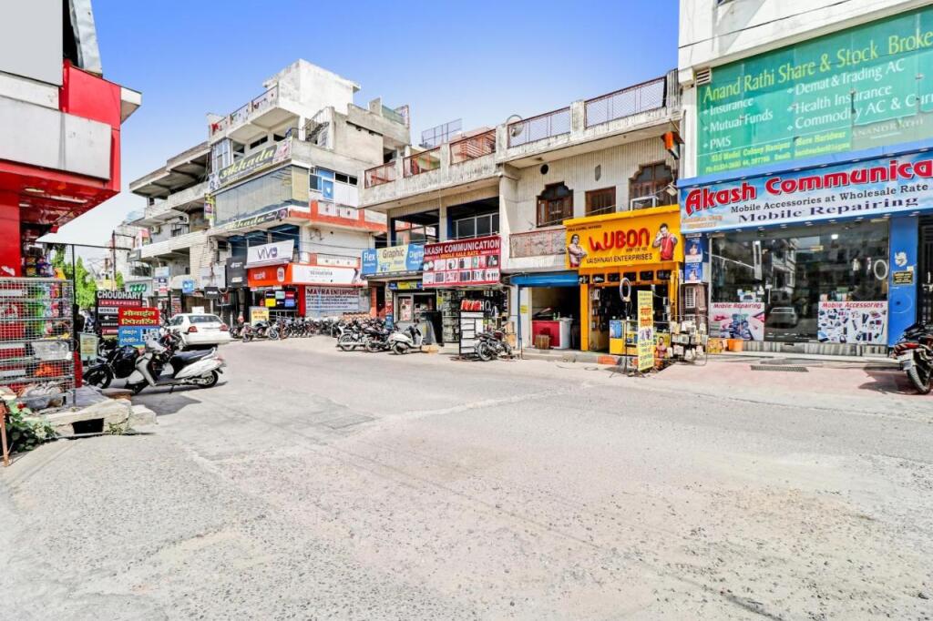 OYO Flagship 90120 Hotel Shaurya — фото 1