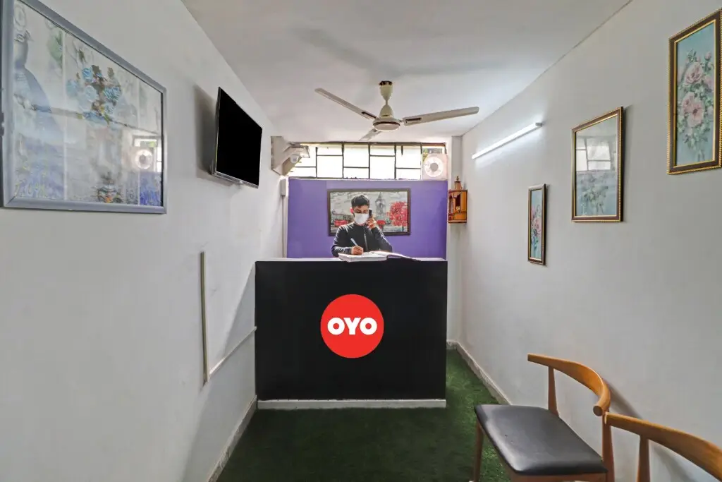 Нью-Дели: OYO Flagship 90606 Jps The Town