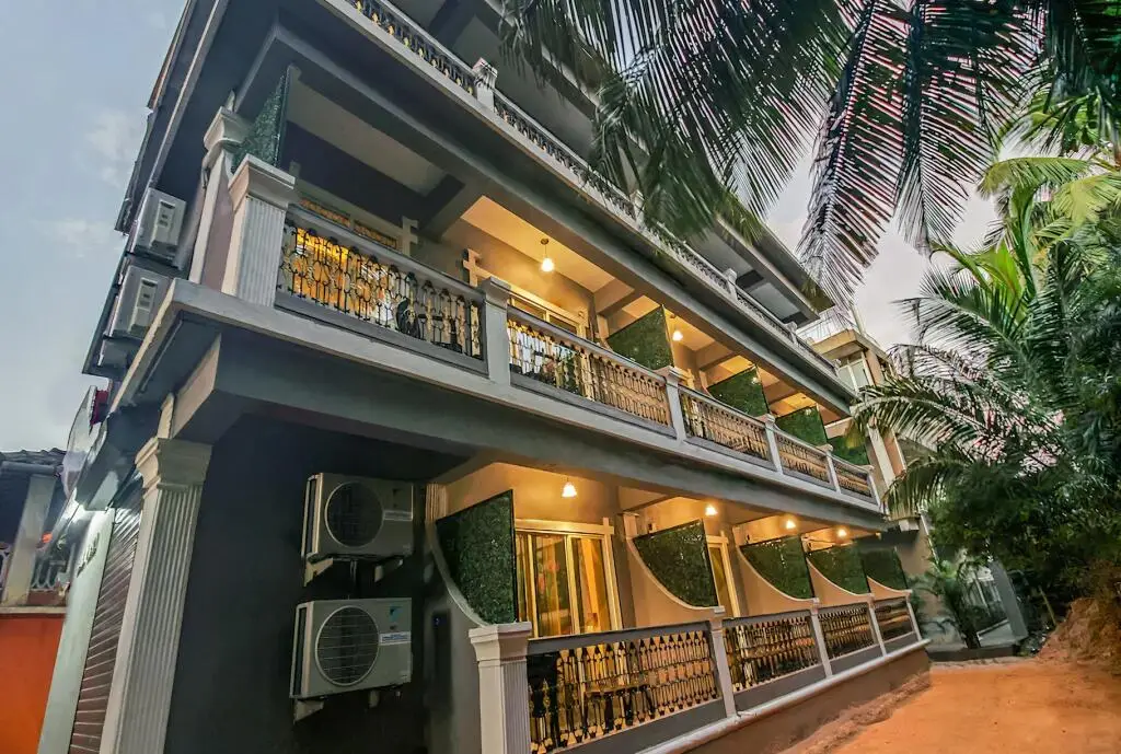 Бага: Adam's Beach Resort by Banda Trips