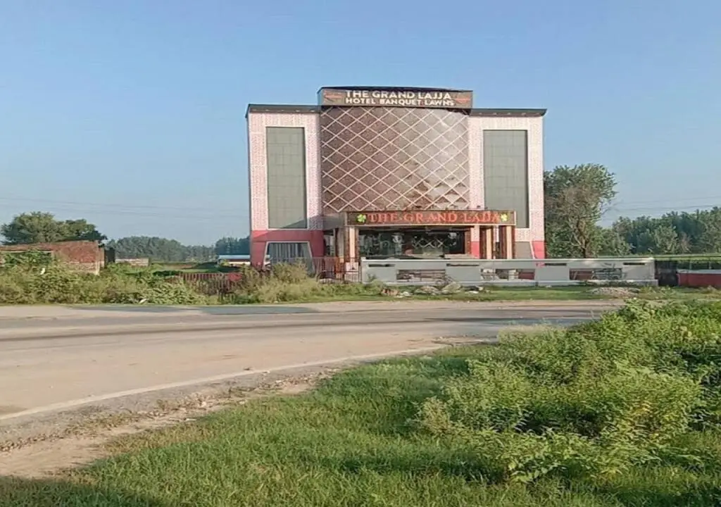 The Grand Lajja — фото 1
