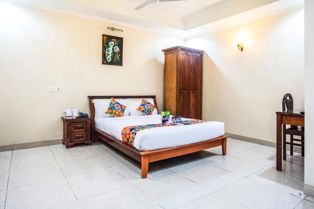 Ченнаи: FabHotel Blossoms Service Apartment
