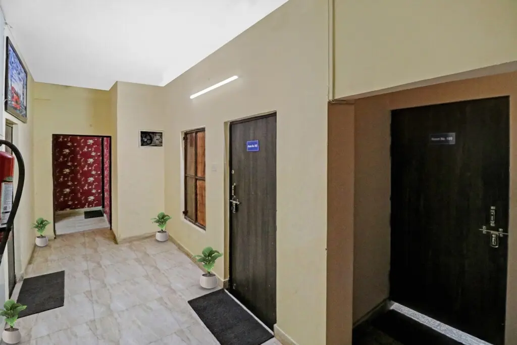 Нью-Дели: Oyo Dream Palace Near Laxmi Nagar Metro
