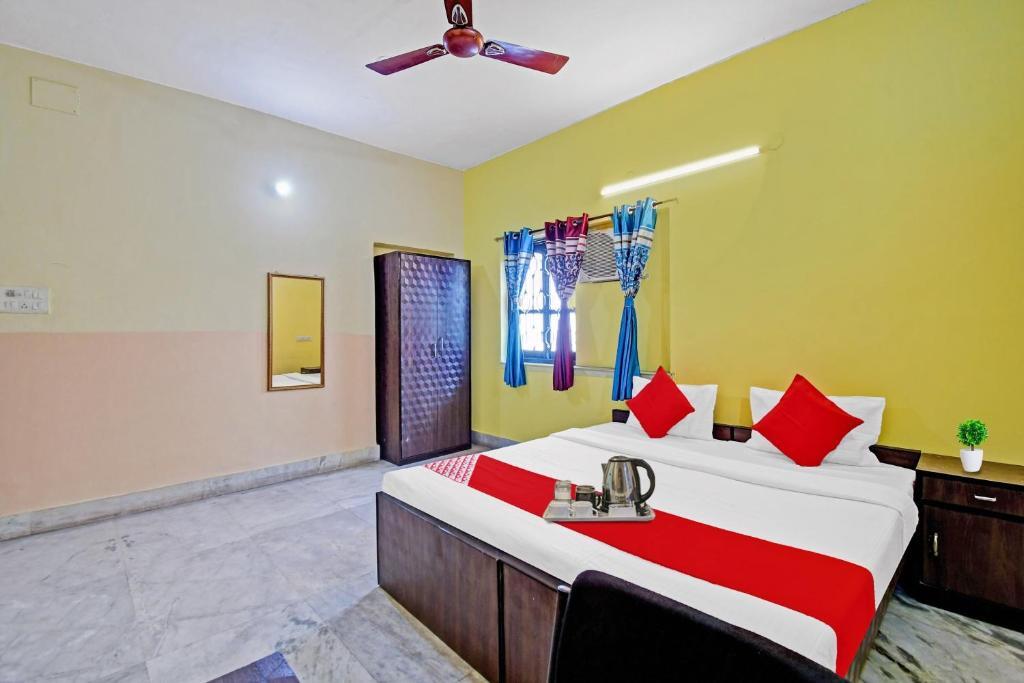 Колката: OYO 91278 Indrani Inn
