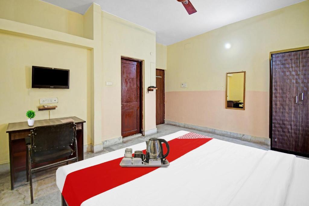 Колката: OYO 91278 Indrani Inn