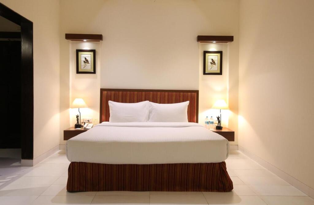 Бангалор: Lemon Tree Hotel, Tarudhan Valley, Manesar