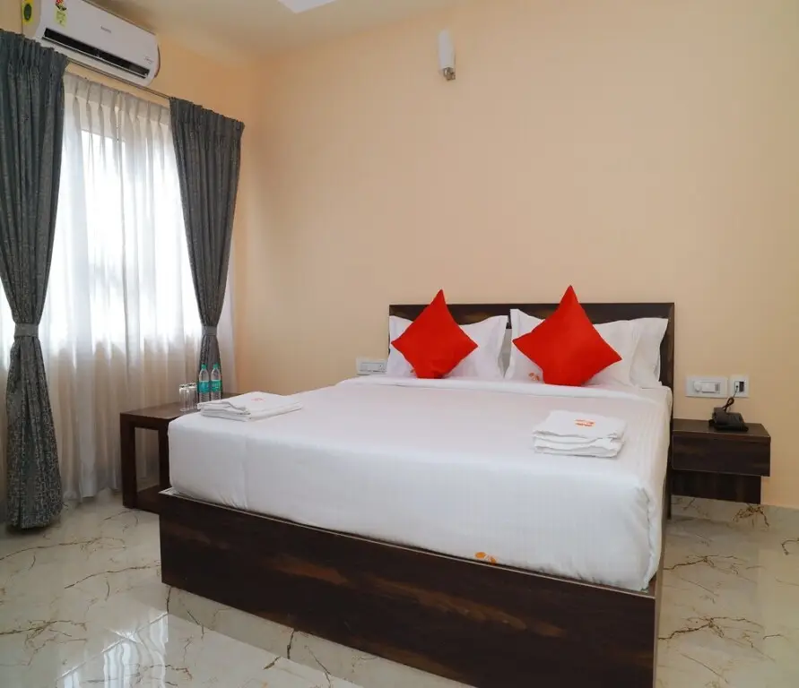 Бангалор: Hotel Golden Cherry